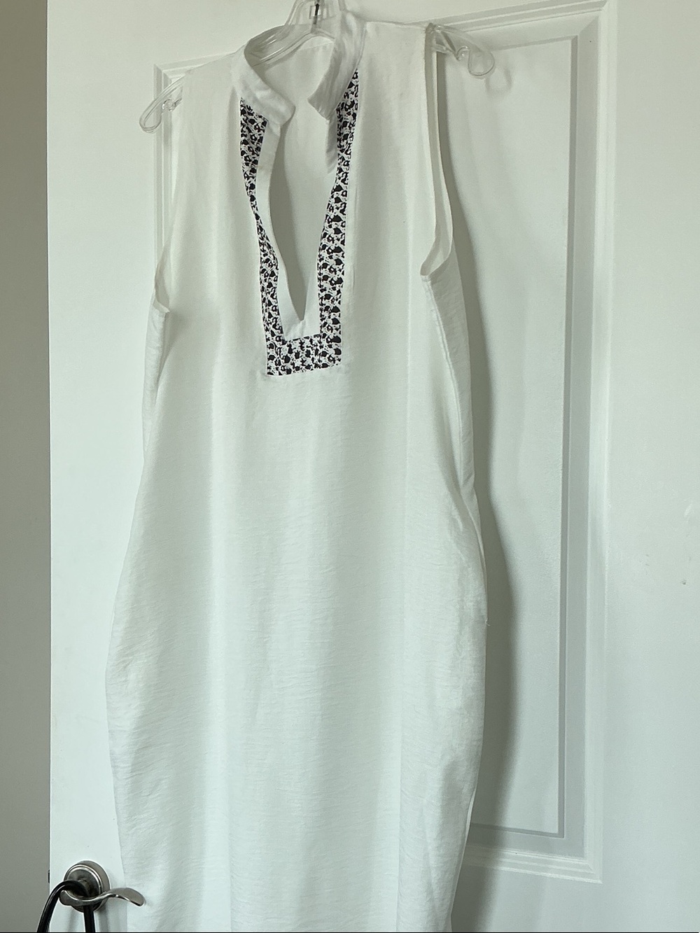 White Sleeveless Tunic Dress with Black and White Placket